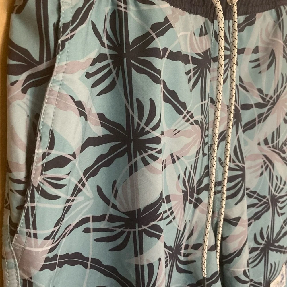 Salty Crew Tropical Patterned Swim Shorts - Picture 3 of 8